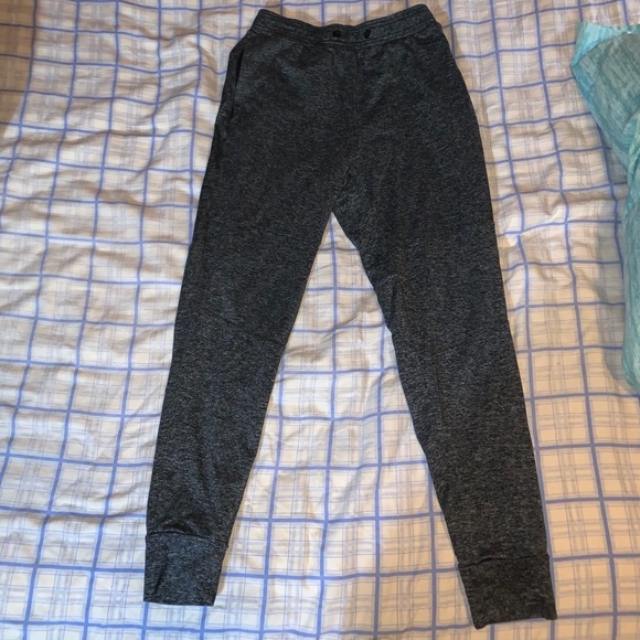 american eagle athletic pants